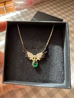 Elegant Angel Wings Pendant Necklace